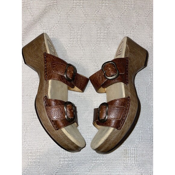 Dansko Women’s Casual Clogs Size 39 U.S. 8 M Brown Leather Comfort Casual Clinic - Picture 1 of 12